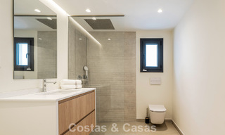 Villa de style méditerranéen moderne à vendre à quelques minutes à pied de la plage et du centre de San Pedro, Marbella 790558 