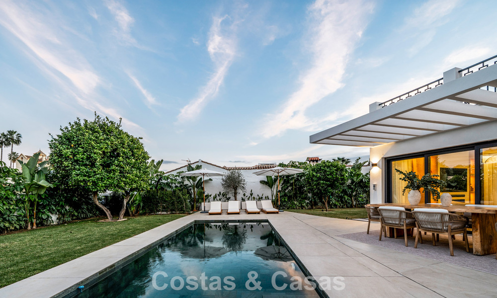 Villa de style méditerranéen moderne à vendre à quelques minutes à pied de la plage et du centre de San Pedro, Marbella 790564