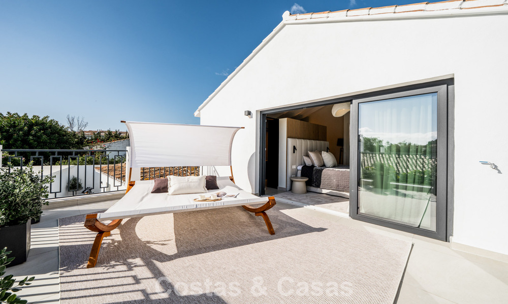 Villa de style méditerranéen moderne à vendre à quelques minutes à pied de la plage et du centre de San Pedro, Marbella 790571