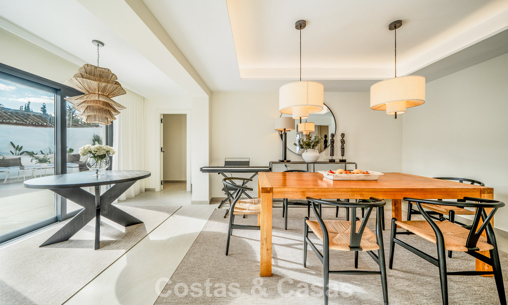 Villa de style méditerranéen moderne à vendre à quelques minutes à pied de la plage et du centre de San Pedro, Marbella 790572