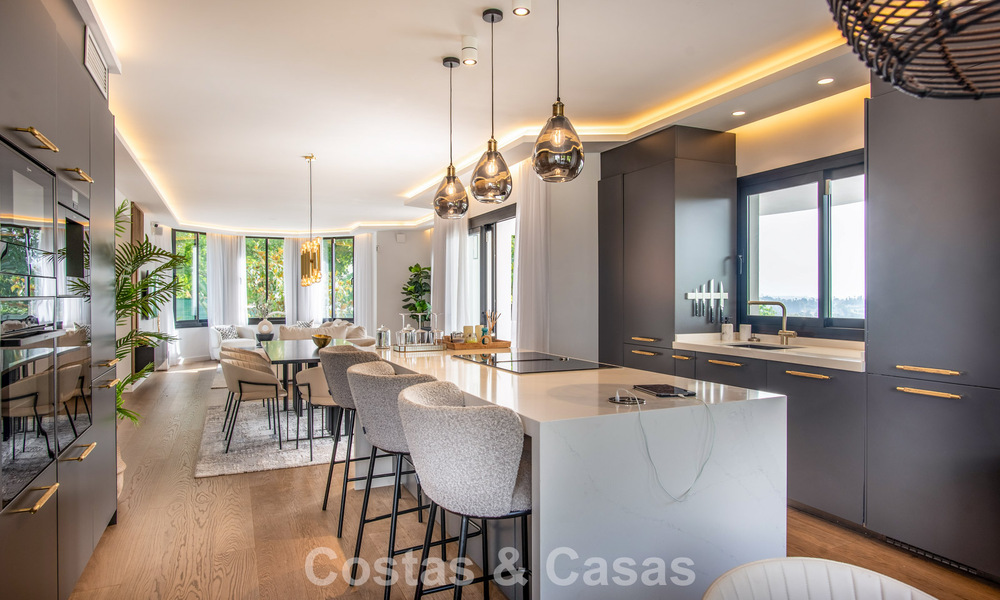 Spacieuse villa de luxe avec vue panoramique sur la mer à vendre à La Quinta, Benahavís - Marbella 790597