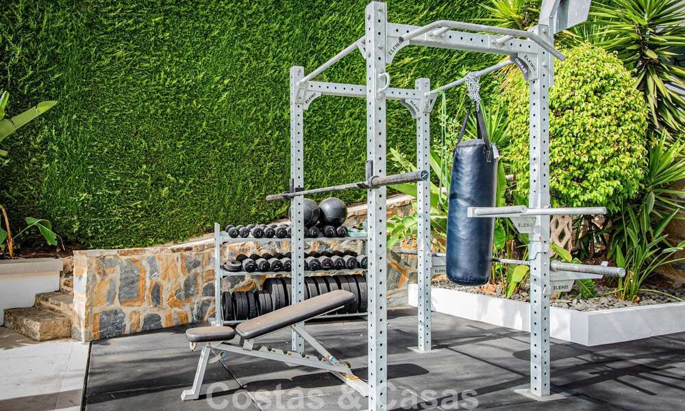 Spacieuse villa de luxe avec vue panoramique sur la mer à vendre à La Quinta, Benahavís - Marbella 790615