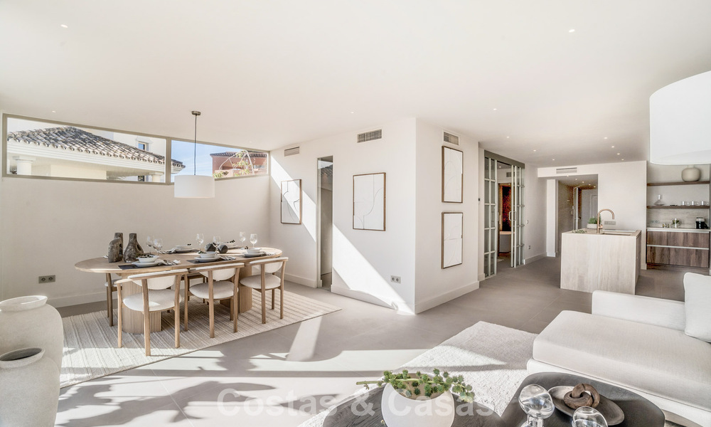 Appartement de 3 chambres rénové de style contemporain à vendre avec piscine et vue sur la mer à Nueva Andalucía, Marbella 790794