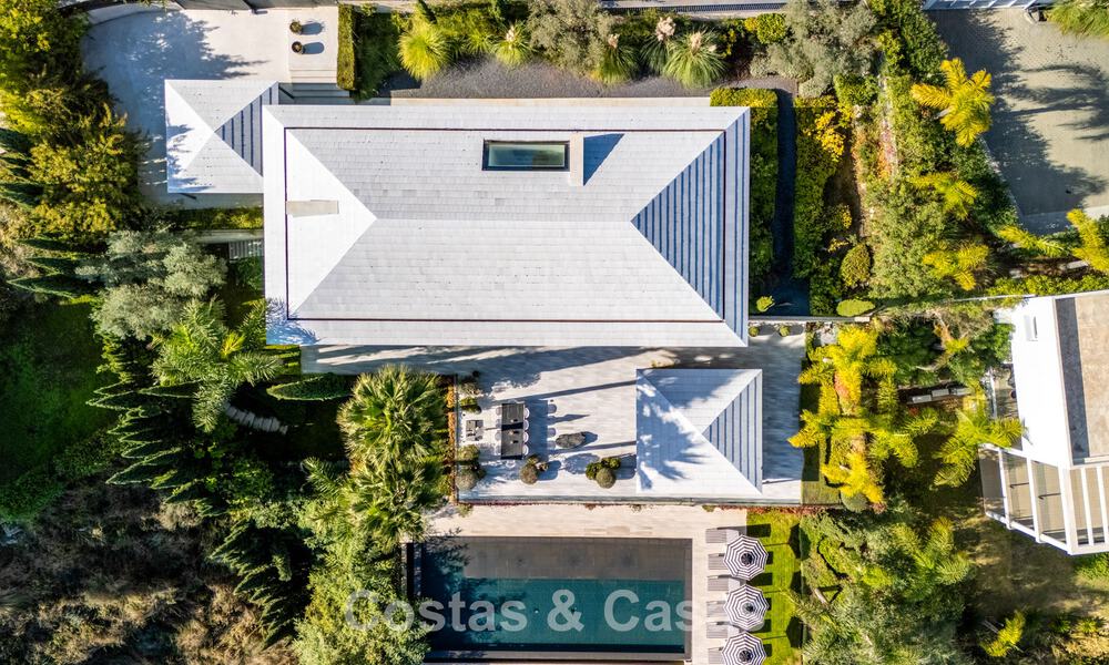 Villa de luxe contemporaine avec vues panoramiques sur la montagne et la mer à vendre dans les collines de Marbella Est 790948