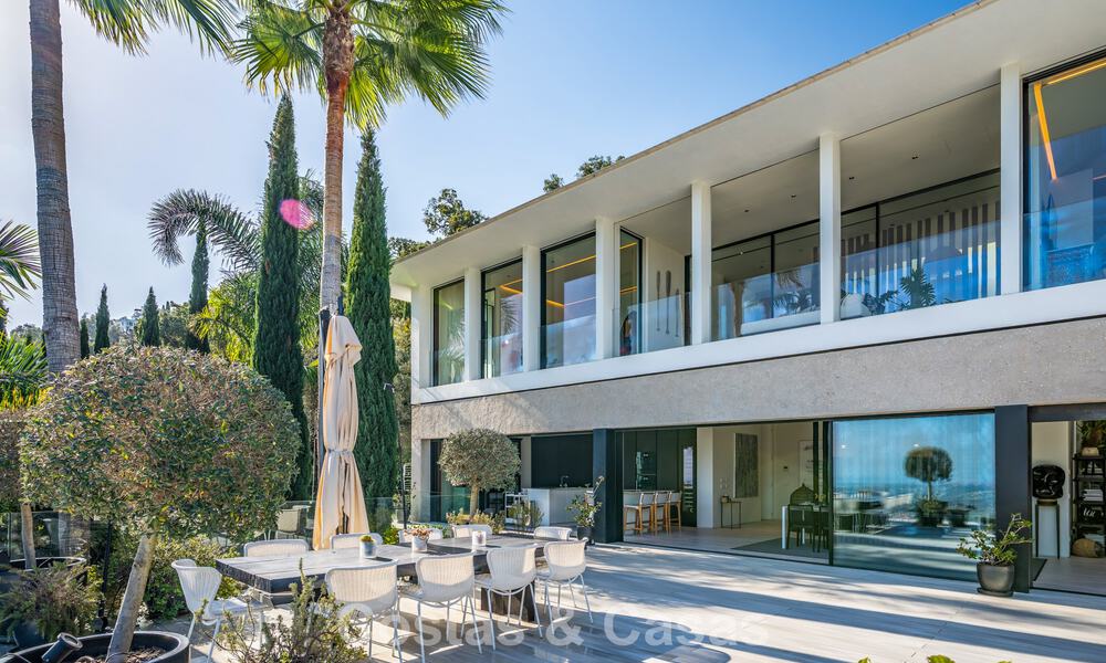 Villa de luxe contemporaine avec vues panoramiques sur la montagne et la mer à vendre dans les collines de Marbella Est 790954
