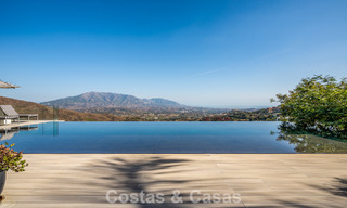 Villa de luxe contemporaine avec vues panoramiques sur la montagne et la mer à vendre dans les collines de Marbella Est 790965 