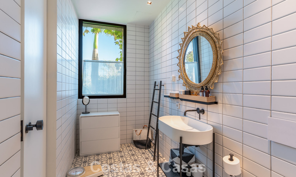 Villa de luxe contemporaine avec vues panoramiques sur la montagne et la mer à vendre dans les collines de Marbella Est 790974