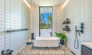 Villa de luxe contemporaine avec vues panoramiques sur la montagne et la mer à vendre dans les collines de Marbella Est 790995 