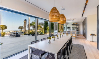 Villa de luxe contemporaine avec vues panoramiques sur la montagne et la mer à vendre dans les collines de Marbella Est 790998 