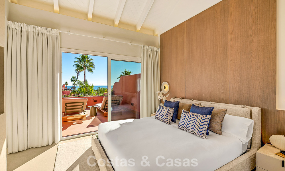 Penthouse à vendre avec vue sur la mer dans un complexe emblématique en première ligne de plage entre Marbella et Estepona 790823
