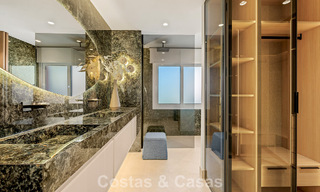 Penthouse à vendre avec vue sur la mer dans un complexe emblématique en première ligne de plage entre Marbella et Estepona 790825 