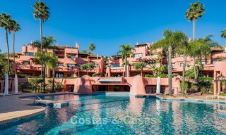 Penthouse à vendre avec vue sur la mer dans un complexe emblématique en première ligne de plage entre Marbella et Estepona 790858 