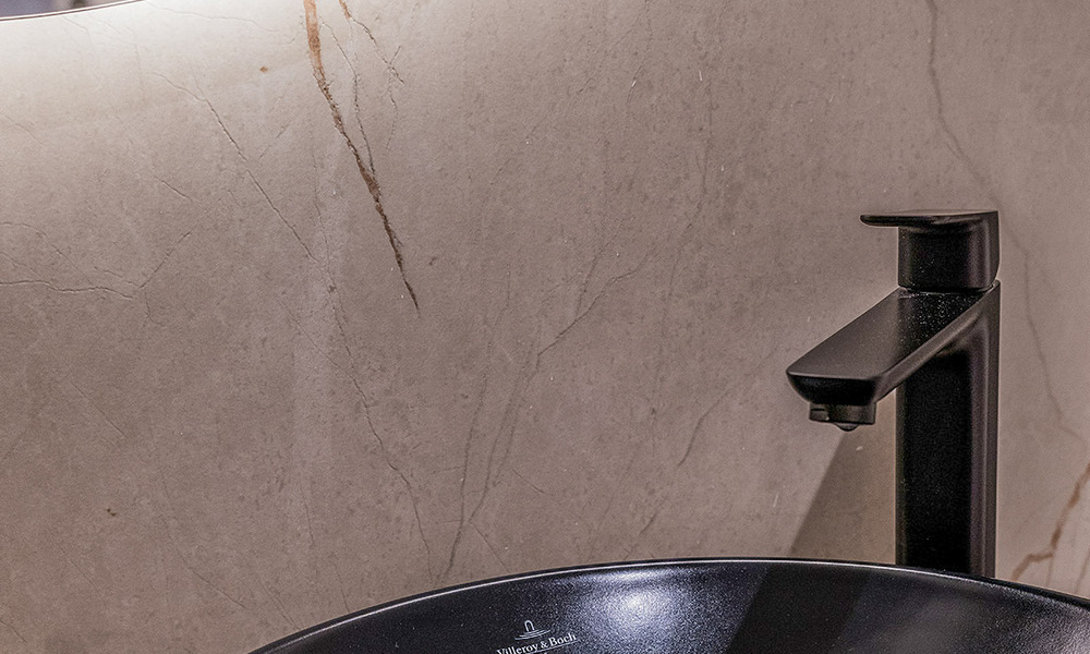 Penthouse à vendre avec vue sur la mer dans un complexe emblématique en première ligne de plage entre Marbella et Estepona 790864