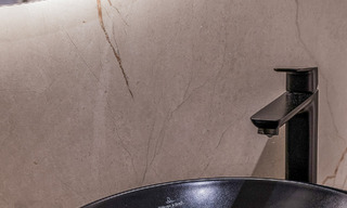 Penthouse à vendre avec vue sur la mer dans un complexe emblématique en première ligne de plage entre Marbella et Estepona 790864 