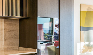 Penthouse à vendre avec vue sur la mer dans un complexe emblématique en première ligne de plage entre Marbella et Estepona 790865 