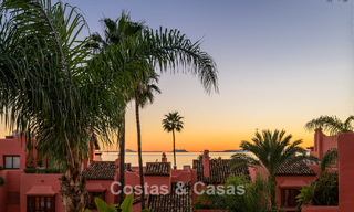 Penthouse à vendre avec vue sur la mer dans un complexe emblématique en première ligne de plage entre Marbella et Estepona 790866 