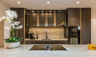 Penthouse à vendre avec vue sur la mer dans un complexe emblématique en première ligne de plage entre Marbella et Estepona 790867 