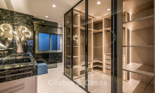 Penthouse à vendre avec vue sur la mer dans un complexe emblématique en première ligne de plage entre Marbella et Estepona 790871 