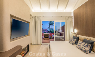 Penthouse à vendre avec vue sur la mer dans un complexe emblématique en première ligne de plage entre Marbella et Estepona 790874 