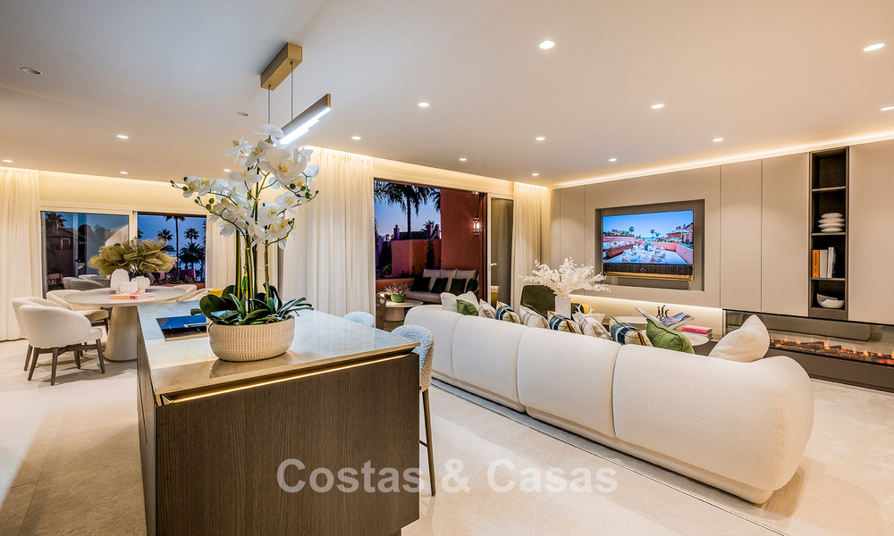 Penthouse à vendre avec vue sur la mer dans un complexe emblématique en première ligne de plage entre Marbella et Estepona 790879