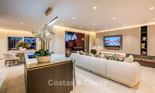 Penthouse à vendre avec vue sur la mer dans un complexe emblématique en première ligne de plage entre Marbella et Estepona 790879 