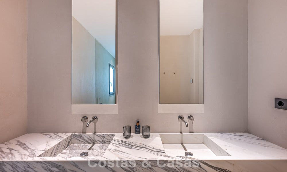 Appartement de luxe haut de gamme à vendre dans un complexe boutique sécurisé à Benahavís - Marbella 791160