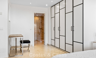 Appartement avec jardin et vue mer à vendre dans une résidence sécurisée à Marbella - Benahavís 791281 