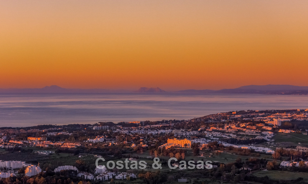 Villa au design avant-gardiste à vendre avec vue panoramique sur la mer, au sein d’un prestigieux resort de golf, Marbella - Benahavís 791006