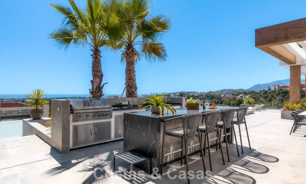 Villa au design avant-gardiste à vendre avec vue panoramique sur la mer, au sein d’un prestigieux resort de golf, Marbella - Benahavís 791022