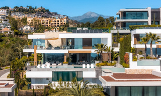 Villa au design avant-gardiste à vendre avec vue panoramique sur la mer, au sein d’un prestigieux resort de golf, Marbella - Benahavís 791028 