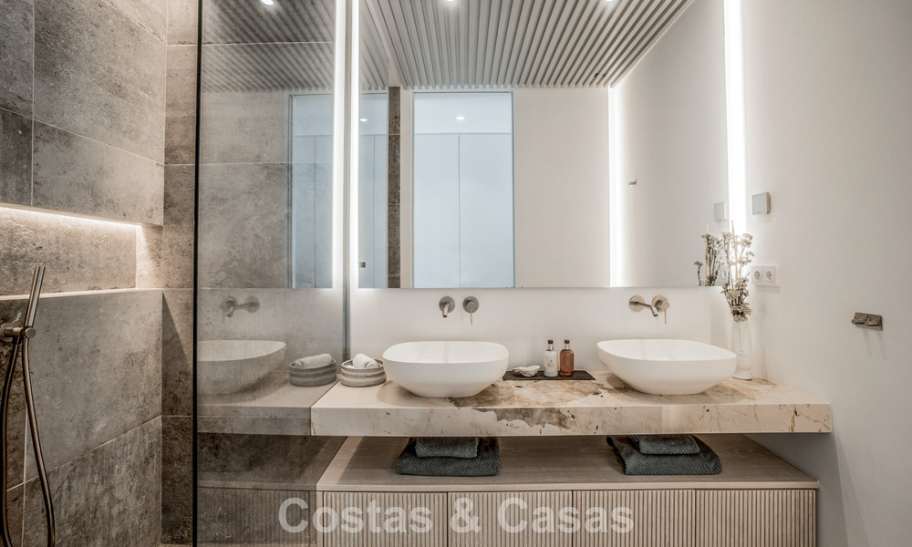 Villa au design avant-gardiste à vendre avec vue panoramique sur la mer, au sein d’un prestigieux resort de golf, Marbella - Benahavís 791032