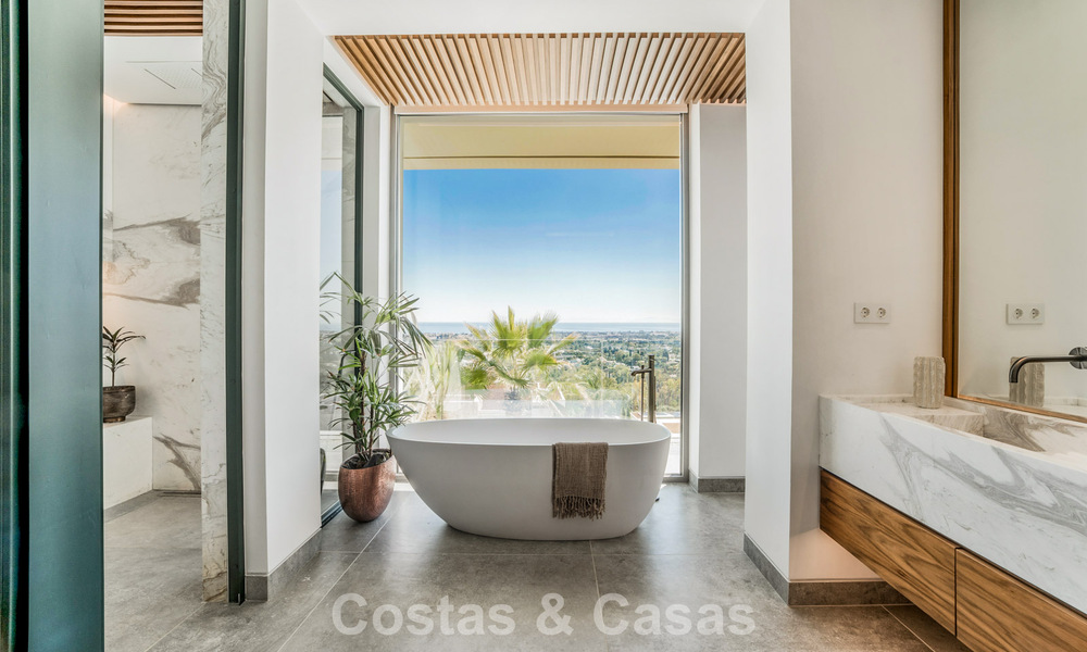 Villa au design avant-gardiste à vendre avec vue panoramique sur la mer, au sein d’un prestigieux resort de golf, Marbella - Benahavís 791037
