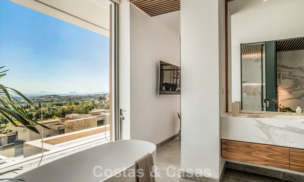 Villa au design avant-gardiste à vendre avec vue panoramique sur la mer, au sein d’un prestigieux resort de golf, Marbella - Benahavís 791039