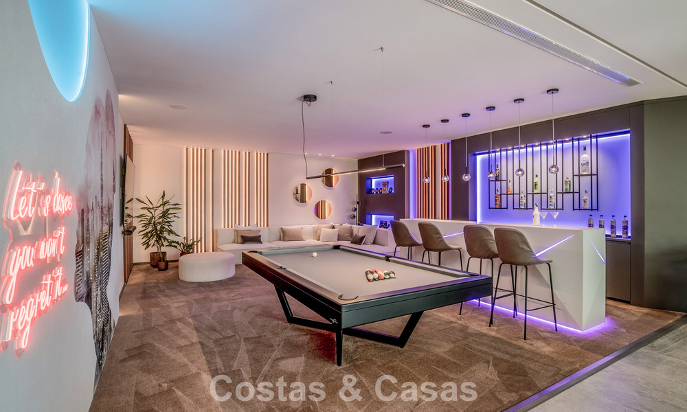 Villa au design avant-gardiste à vendre avec vue panoramique sur la mer, au sein d’un prestigieux resort de golf, Marbella - Benahavís 791057