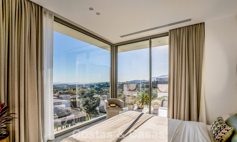 Villa au design avant-gardiste à vendre avec vue panoramique sur la mer, au sein d’un prestigieux resort de golf, Marbella - Benahavís 791067