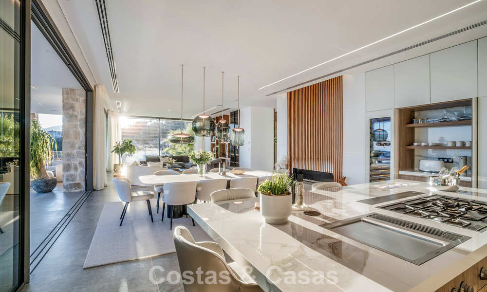 Villa au design avant-gardiste à vendre avec vue panoramique sur la mer, au sein d’un prestigieux resort de golf, Marbella - Benahavís 791071