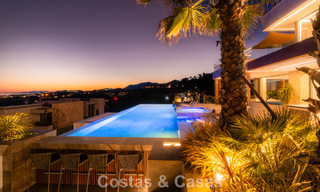 Villa au design avant-gardiste à vendre avec vue panoramique sur la mer, au sein d’un prestigieux resort de golf, Marbella - Benahavís 791075 