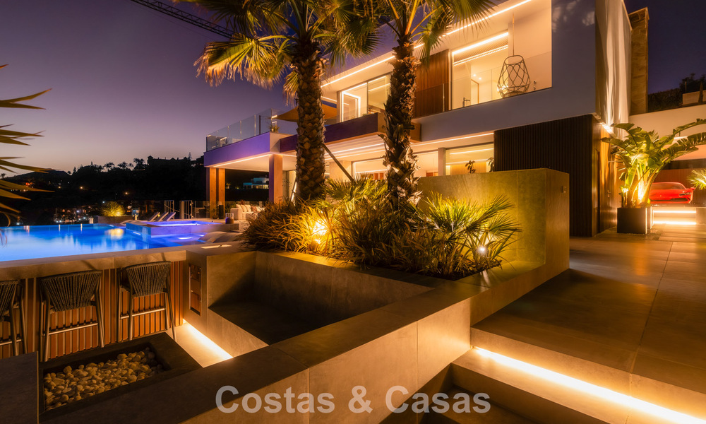 Villa au design avant-gardiste à vendre avec vue panoramique sur la mer, au sein d’un prestigieux resort de golf, Marbella - Benahavís 791076