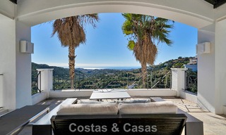 Villa de luxe Espagnole à vendre avec vue sublime sur la mer dans une résidence sécurisée à Benahavís - Marbella 791214 