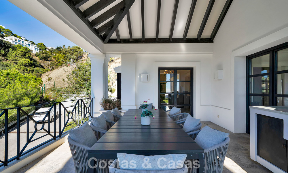 Villa de luxe Espagnole à vendre avec vue sublime sur la mer dans une résidence sécurisée à Benahavís - Marbella 791227