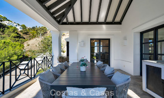 Villa de luxe Espagnole à vendre avec vue sublime sur la mer dans une résidence sécurisée à Benahavís - Marbella 791227 