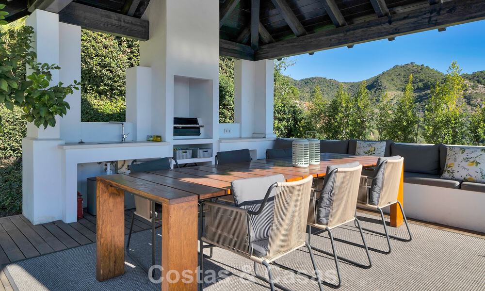 Villa de luxe Espagnole à vendre avec vue sublime sur la mer dans une résidence sécurisée à Benahavís - Marbella 791237