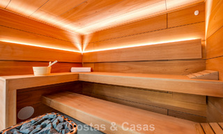 Villa contemporaine impressionnante à vendre en première ligne de golf sur la New Golden Mile entre Marbella et Estepona 791395 