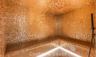 Villa contemporaine impressionnante à vendre en première ligne de golf sur la New Golden Mile entre Marbella et Estepona 791396 