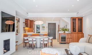 Superbe maison de ville rénovée de 4 chambres à vendre dans une résidence sécurisée sur la Golden Mile de Marbella 791300 