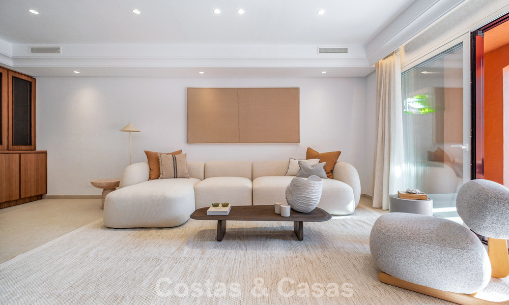 Superbe maison de ville rénovée de 4 chambres à vendre dans une résidence sécurisée sur la Golden Mile de Marbella 791302