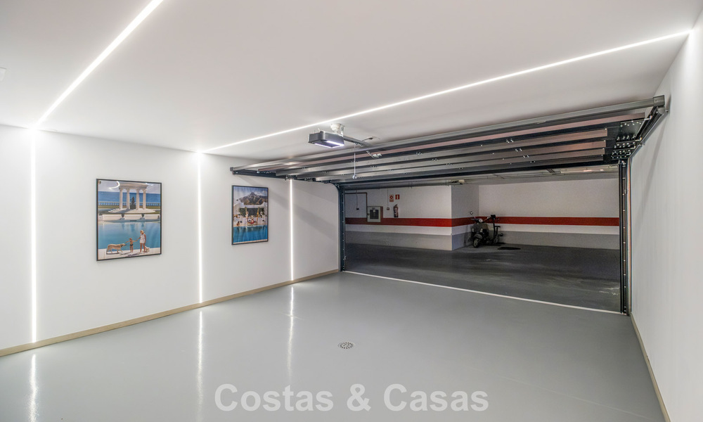 Superbe maison de ville rénovée de 4 chambres à vendre dans une résidence sécurisée sur la Golden Mile de Marbella 791331