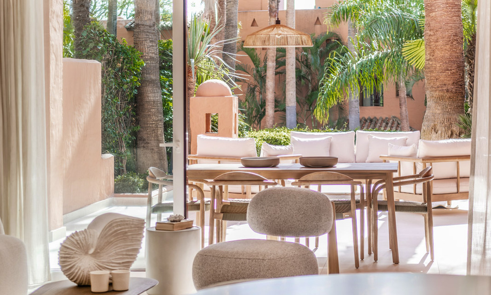 Superbe maison de ville rénovée de 4 chambres à vendre dans une résidence sécurisée sur la Golden Mile de Marbella 791336