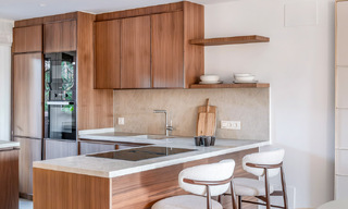 Maison de ville de luxe modernisée de 4 chambres à vendre sur le Golden Mile de Marbella 791352 