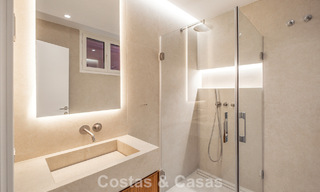Maison de ville de luxe modernisée de 4 chambres à vendre sur le Golden Mile de Marbella 791366 